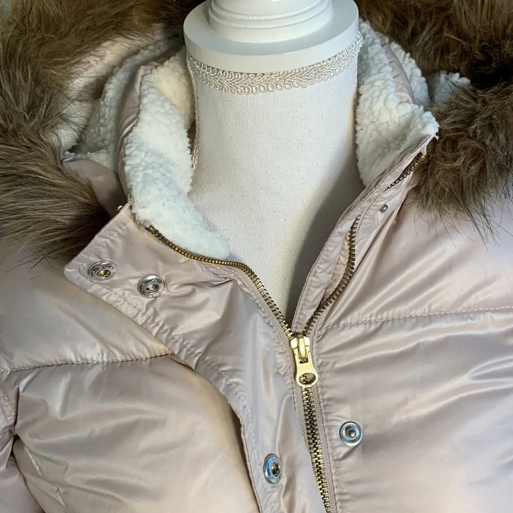 Old Navy Girls Puffer Jacket - Picture 2 of 7